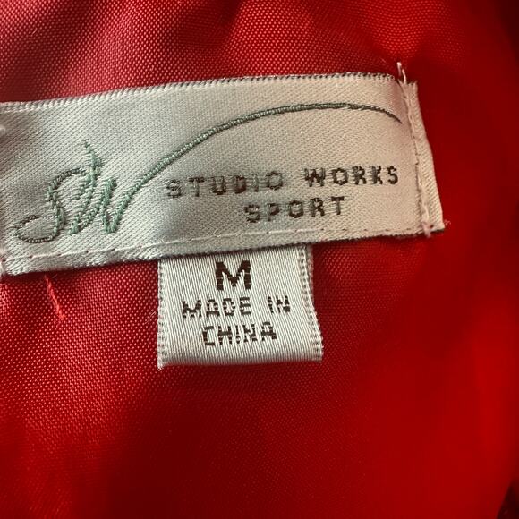 Krusty Krab Pizza Red Puffer Vest MEDIUM Pockets SpongeBob Unique Quilted - Picture 5 of 6